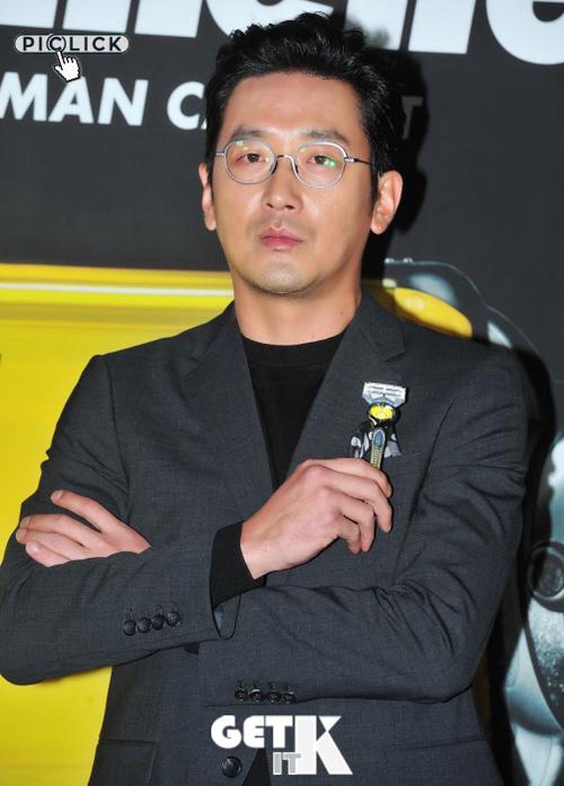 河正宇